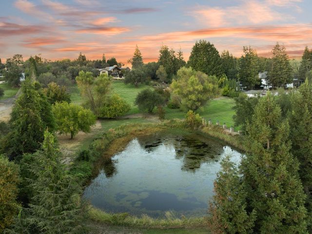 5846 Ridge Park Dr, Loomis, CA 95650