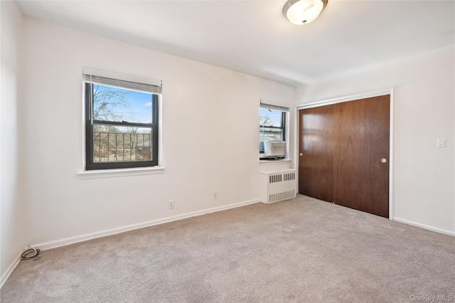 8 Lawrence Drive C, White Plains, NY 10603