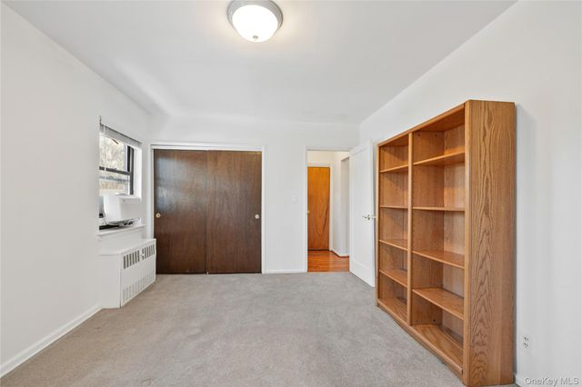 8 Lawrence Drive C, White Plains, NY 10603