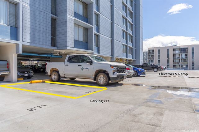 3045 Ala Napuaa Place 1518, Honolulu, HI 96818