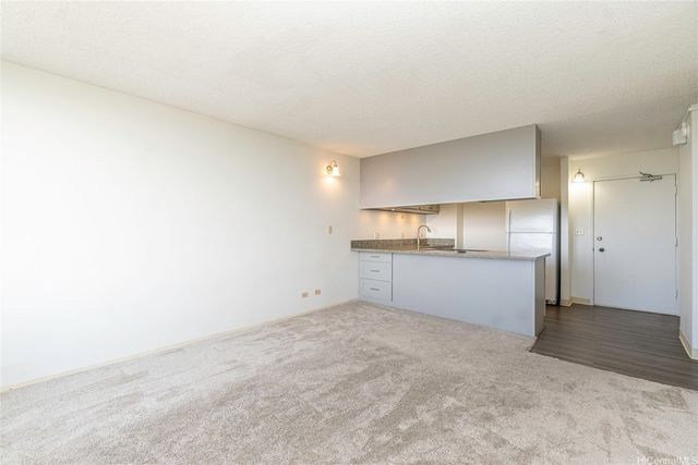 3045 Ala Napuaa Place 1518, Honolulu, HI 96818