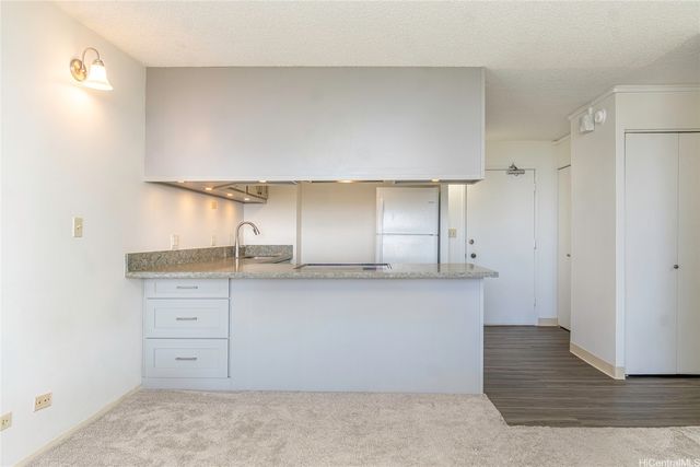 3045 Ala Napuaa Place 1518, Honolulu, HI 96818