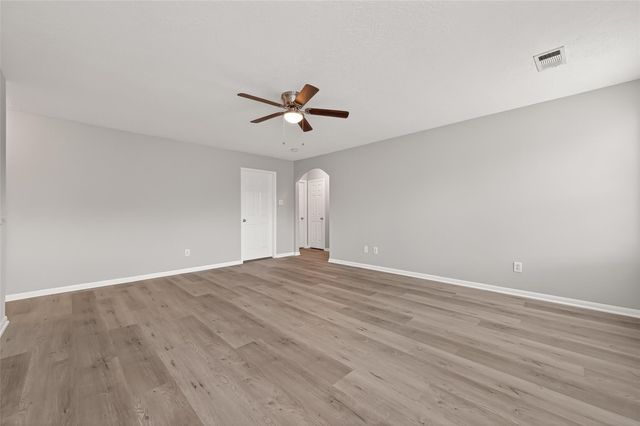 17819 Inland Oaks Drive, Richmond, TX 77407