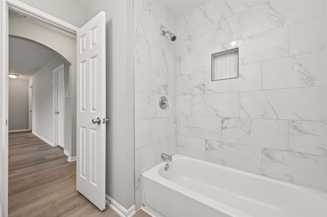 17819 Inland Oaks Drive, Richmond, TX 77407