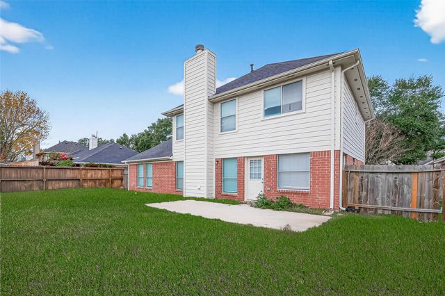 17819 Inland Oaks Drive, Richmond, TX 77407