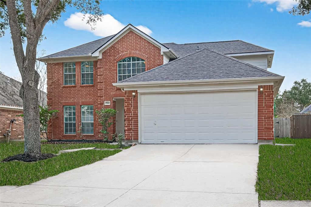 17819 Inland Oaks Drive, Richmond, TX 77407