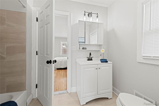 17214 Wildemere Street, Detroit, MI 48221