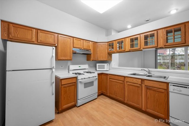 2554 Carrolwood Road, Naperville, IL 60540