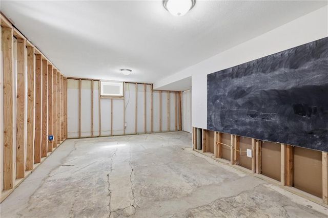 618 E 110th Street, Kansas City, MO 64131