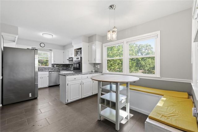 618 E 110th Street, Kansas City, MO 64131