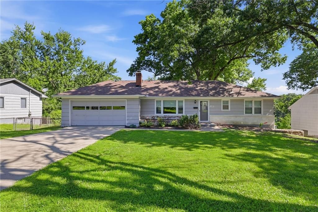 618 E 110th Street, Kansas City, MO 64131