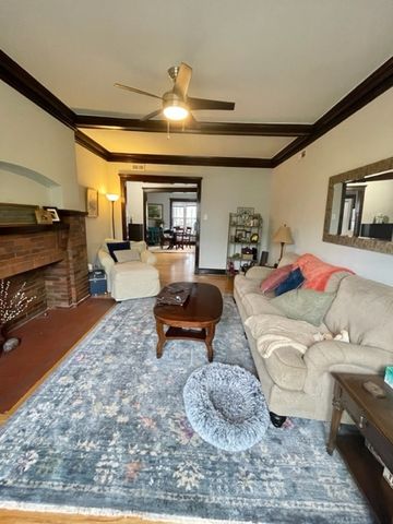 4452 N Winchester Avenue 3, Chicago, IL 60640