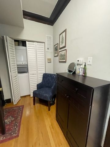 4452 N Winchester Avenue 3, Chicago, IL 60640
