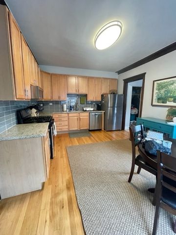 4452 N Winchester Avenue 3, Chicago, IL 60640