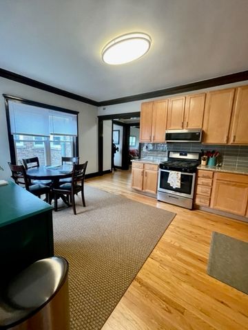 4452 N Winchester Avenue 3, Chicago, IL 60640