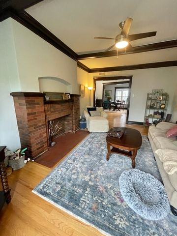 4452 N Winchester Avenue 3, Chicago, IL 60640