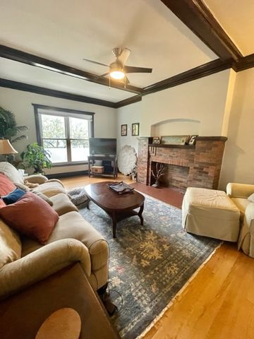 4452 N Winchester Avenue 3, Chicago, IL 60640