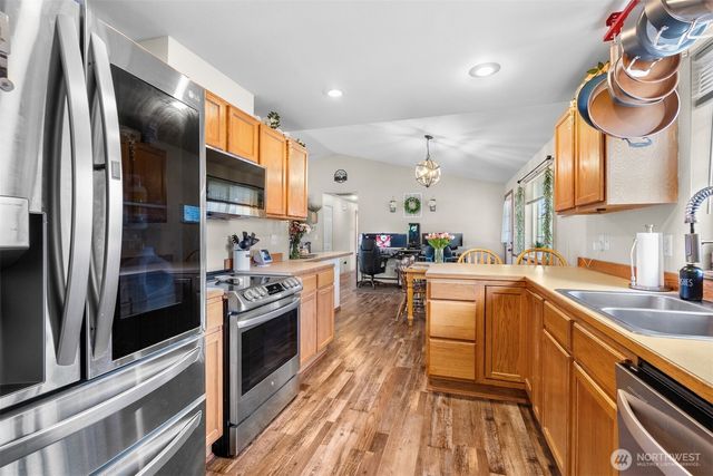 7824 196th Lane SW, Rochester, WA 98579