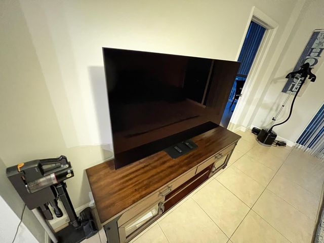 1945 S Ocean Drive 910, Hallandale Beach, FL 33009