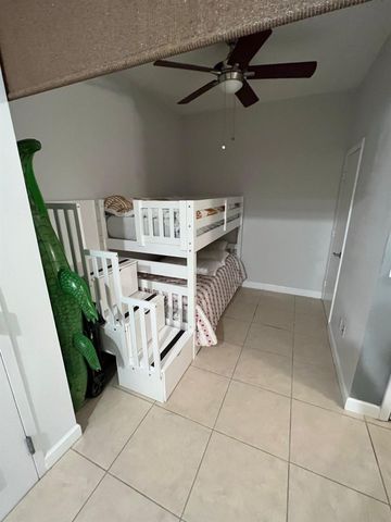 1945 S Ocean Drive 910, Hallandale Beach, FL 33009