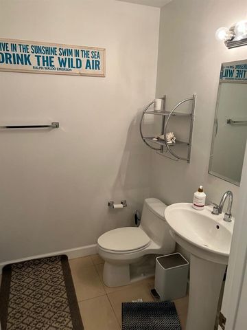 1945 S Ocean Drive 910, Hallandale Beach, FL 33009