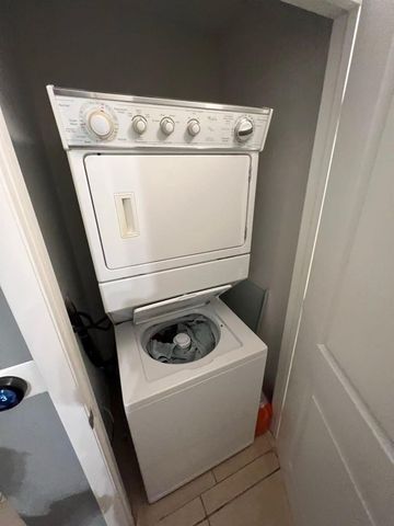 1945 S Ocean Drive 910, Hallandale Beach, FL 33009