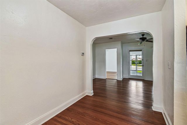 275 MATEO WAY NE, St Petersburg, FL 33704