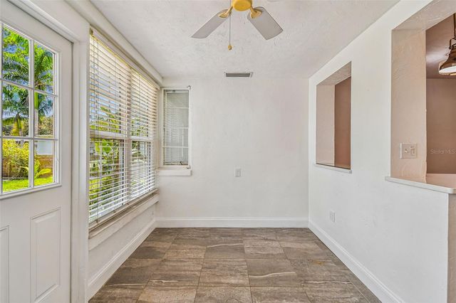 275 MATEO WAY NE, St Petersburg, FL 33704