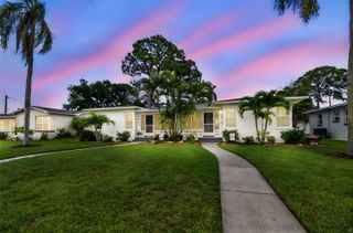 275 MATEO WAY NE, St Petersburg, FL 33704