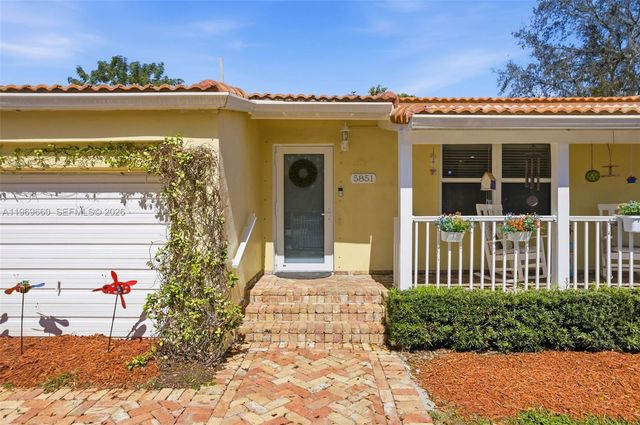 5851 SW 15th St, West Miami, FL 33144