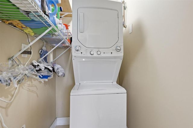 5851 SW 15th St, West Miami, FL 33144