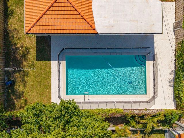 5851 SW 15th St, West Miami, FL 33144