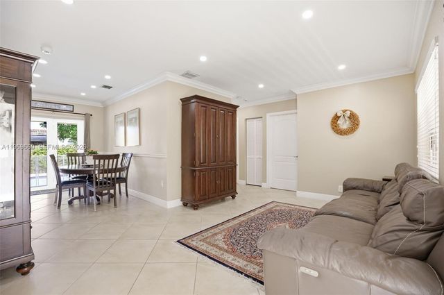 5851 SW 15th St, West Miami, FL 33144