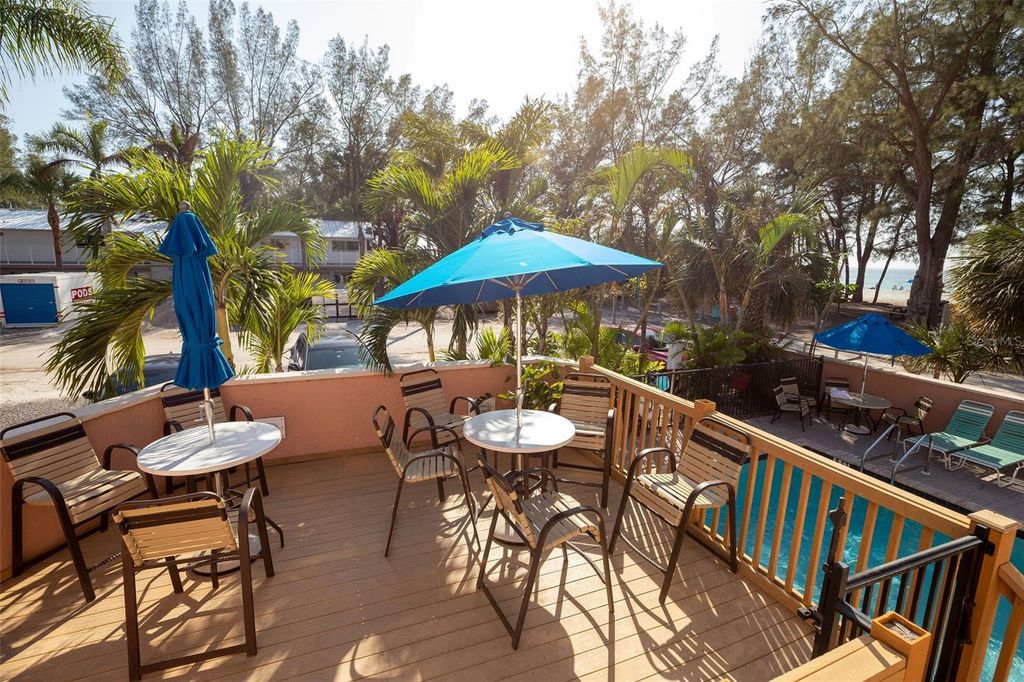102 39TH STREET 2, HOLMES BEACH, FL 34217 — photo 4