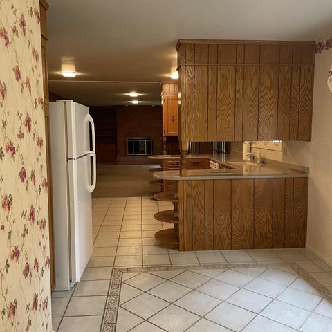 6515 Tallwood DR, Roanoke, VA 24018