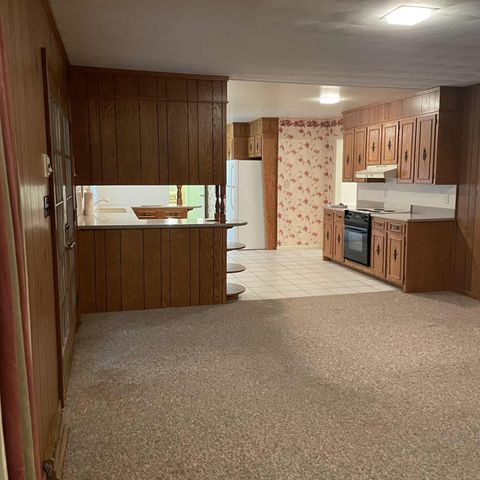 6515 Tallwood DR, Roanoke, VA 24018
