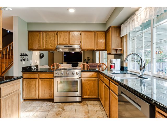 5131 TREVON St, Eugene, OR 97402