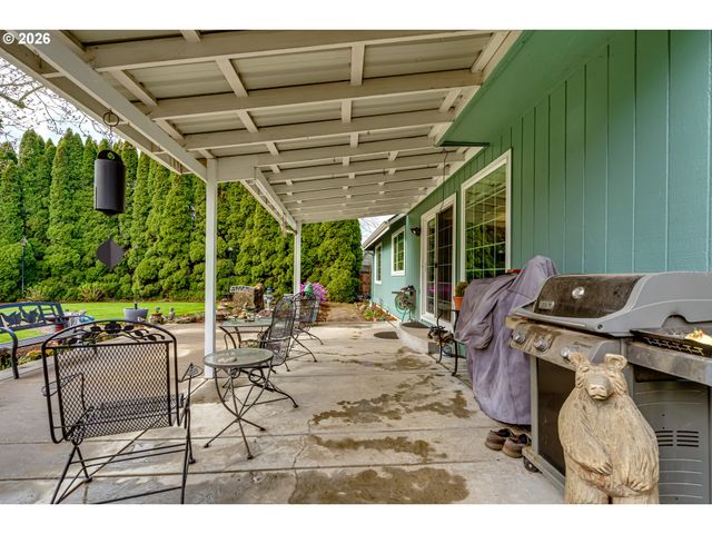 5131 TREVON St, Eugene, OR 97402