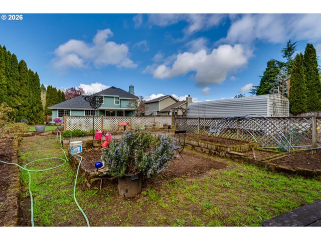 5131 TREVON St, Eugene, OR 97402