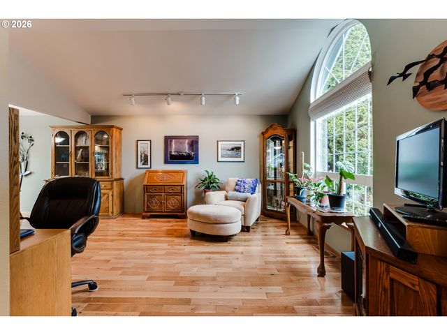 5131 TREVON St, Eugene, OR 97402