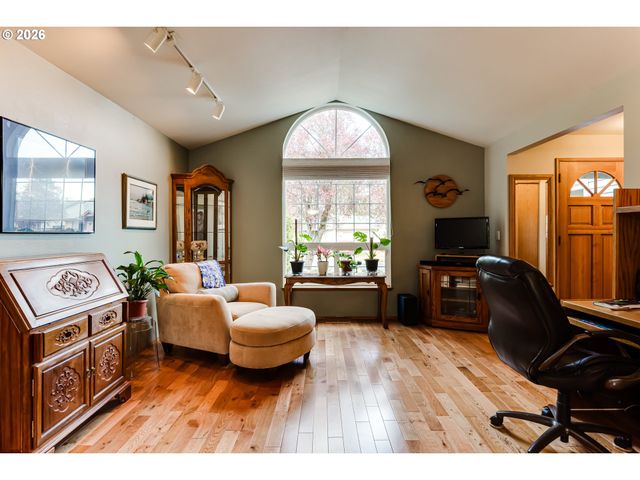 5131 TREVON St, Eugene, OR 97402