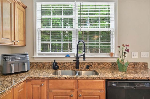 780 Potters Bar Lane, Johns Creek, GA 30024