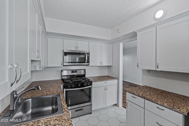 7141 N 16TH Street 35, Phoenix, AZ 85020