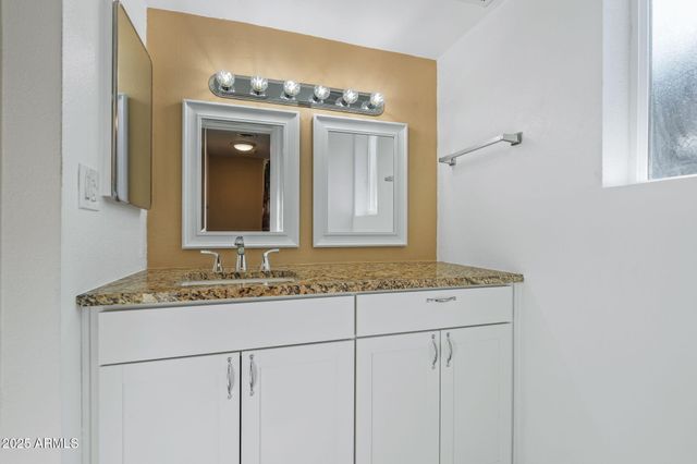 7141 N 16TH Street 35, Phoenix, AZ 85020