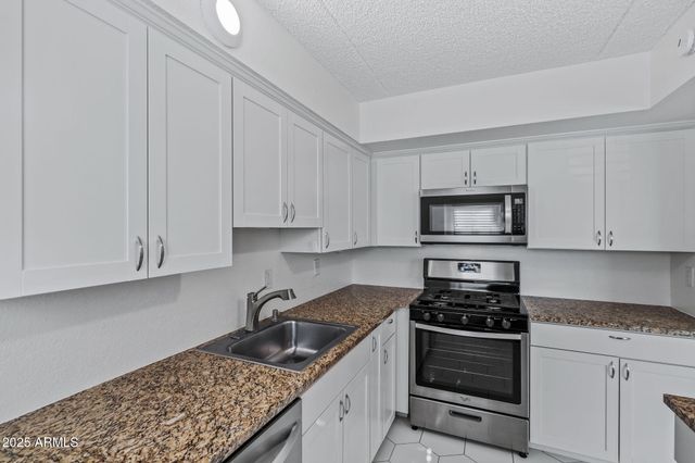 7141 N 16TH Street 35, Phoenix, AZ 85020