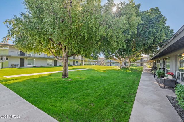 7141 N 16TH Street 35, Phoenix, AZ 85020