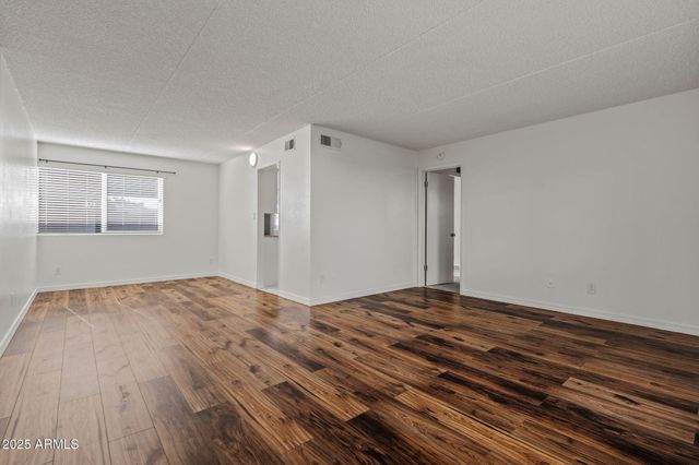 7141 N 16TH Street 35, Phoenix, AZ 85020