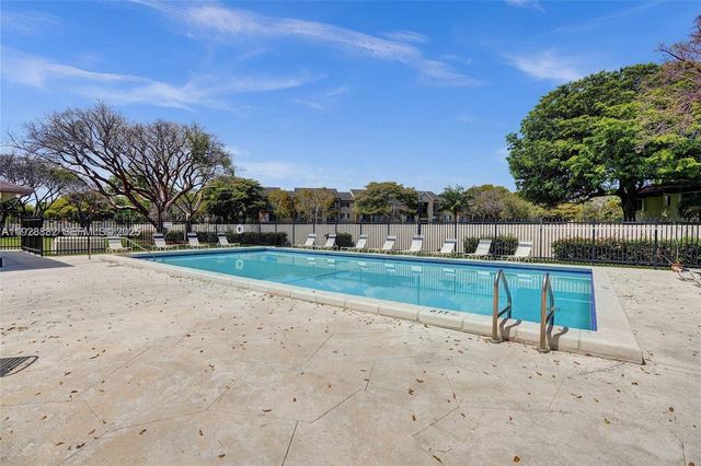 13705 SW 101st Ter 13705, Miami, FL 33186