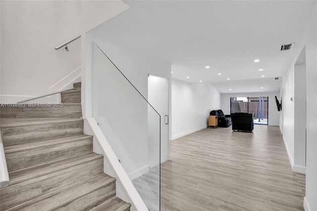 13705 SW 101st Ter 13705, Miami, FL 33186