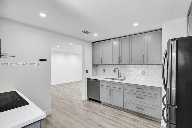 13705 SW 101st Ter 13705, Miami, FL 33186